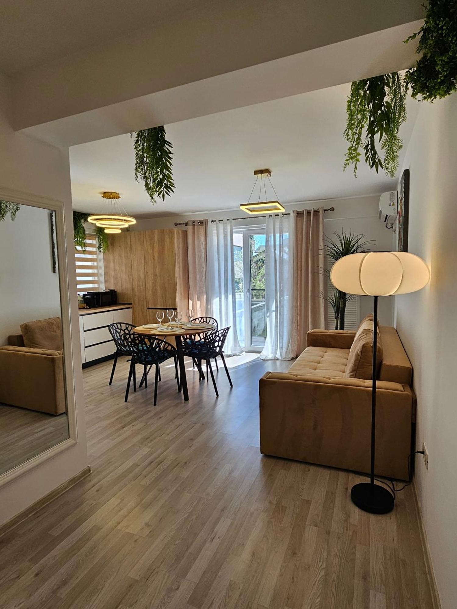 Bali Del Mar Apartments Năvodari Exteriör bild