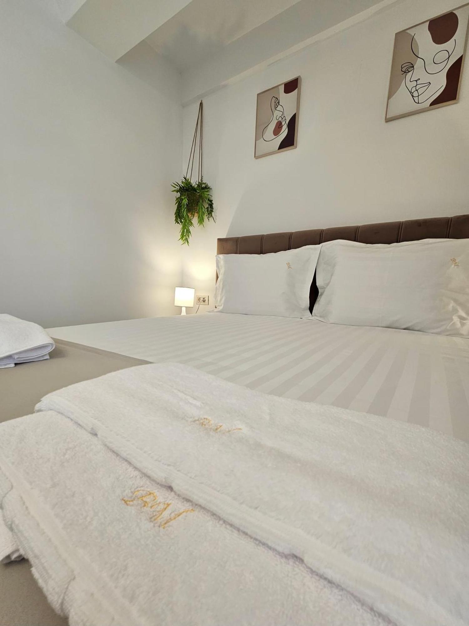 Bali Del Mar Apartments Năvodari Exteriör bild