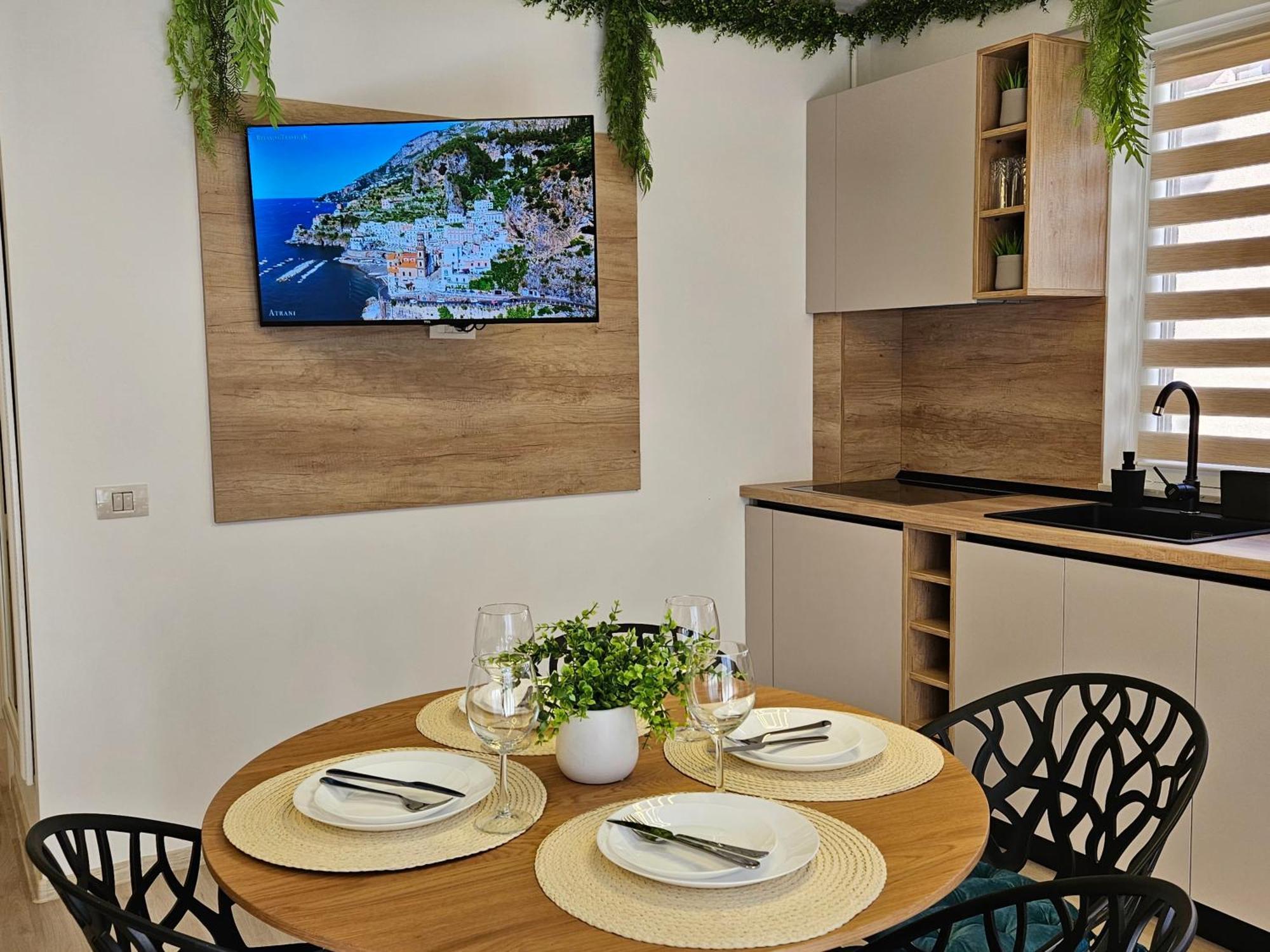 Bali Del Mar Apartments Năvodari Exteriör bild